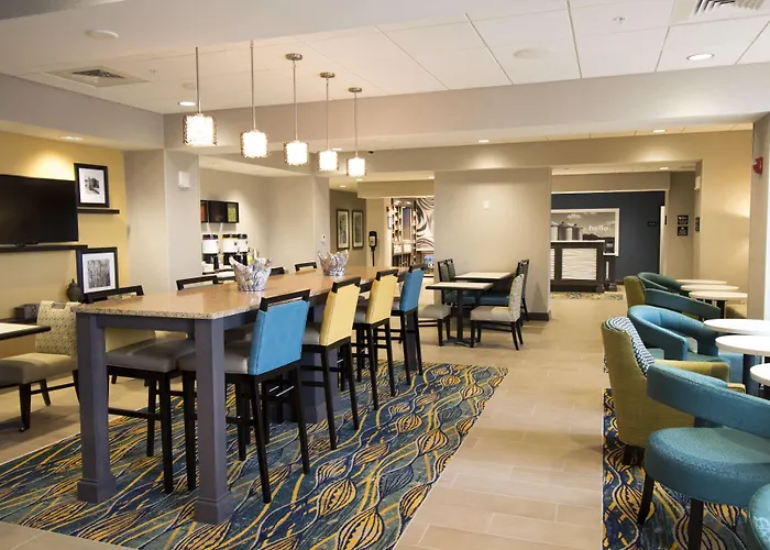 Hotel Hampton Decatur, Mt. Zion, Il 3*